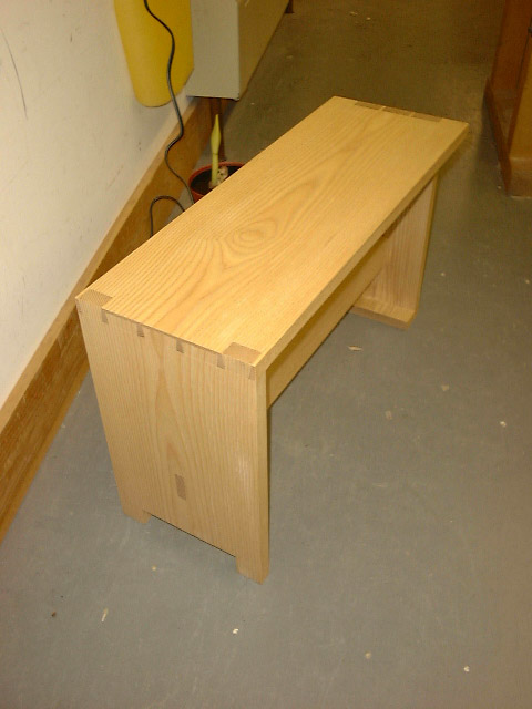 me2001Bench